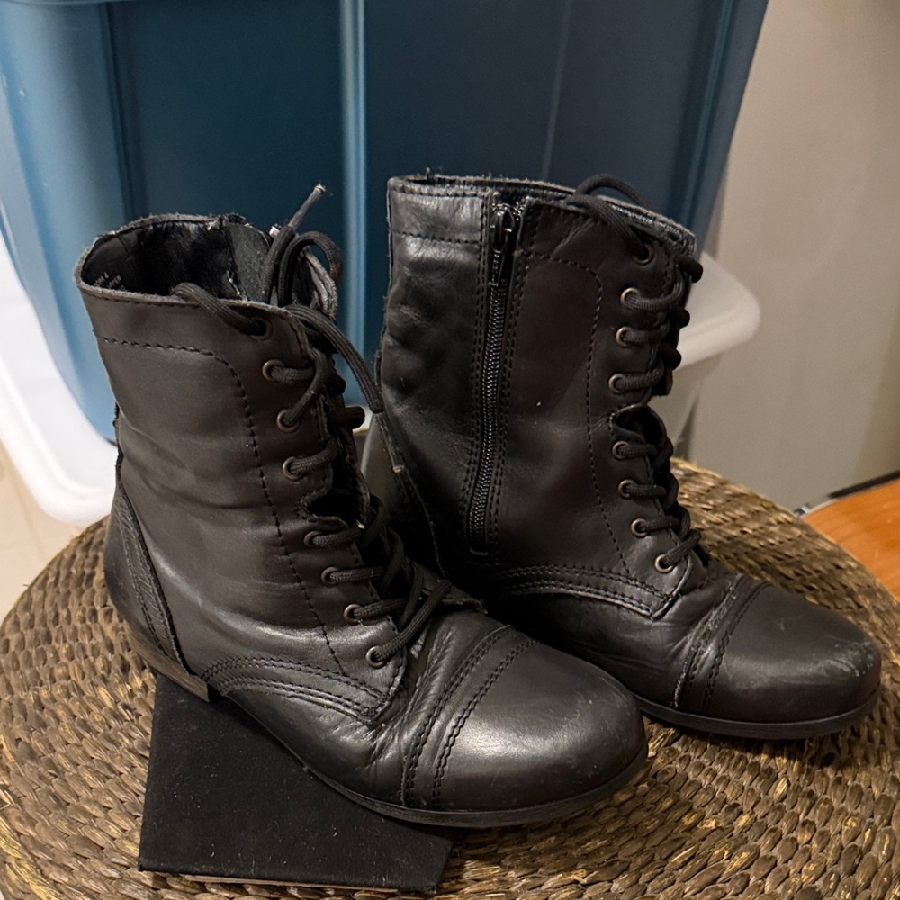 Steve Madden Kids Black Lace-Up Boots